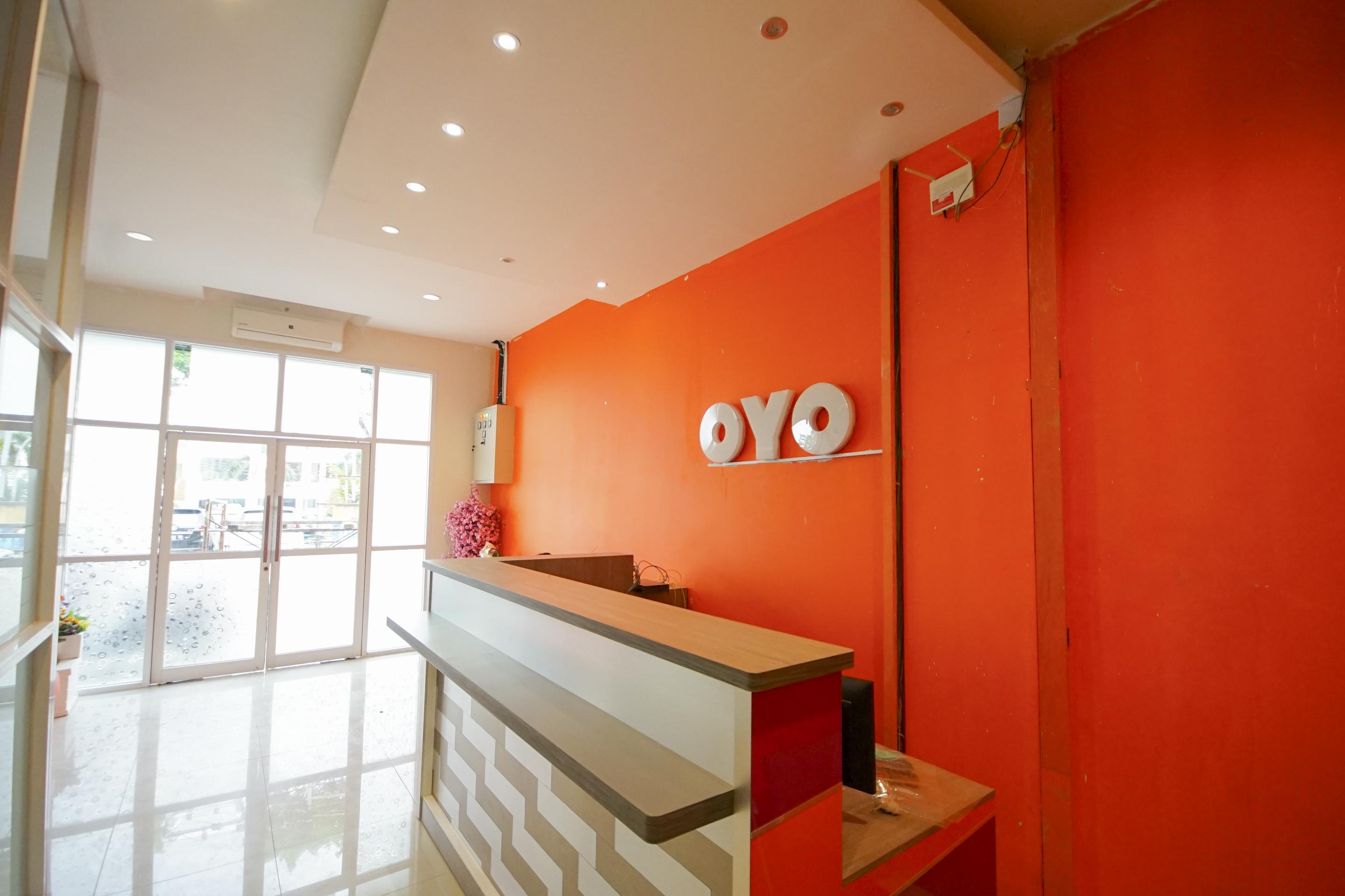 Oyo 251 ザ マキシマム イン ホテル パレンバン エクステリア 写真